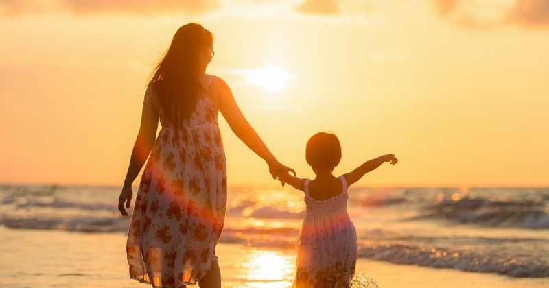 7 ways to make her feel special this Mother’s Day