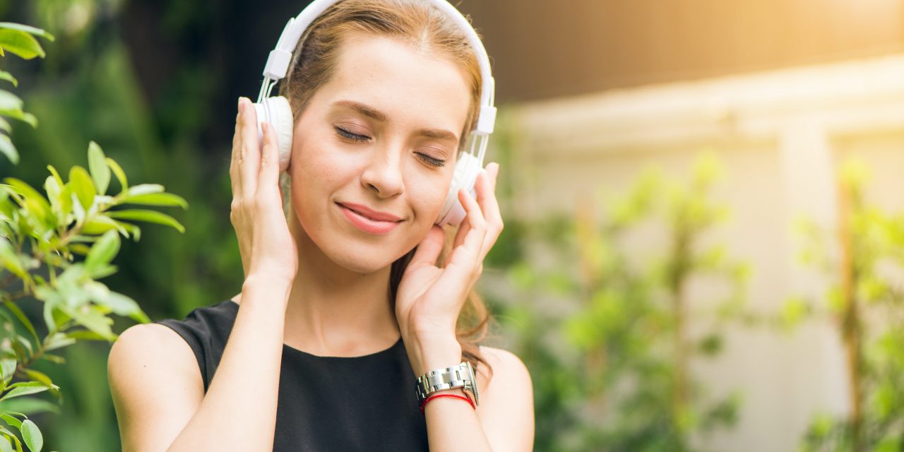 Top 4 noise-cancelling headphones