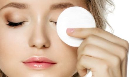 8 best moisturizers for oily skin to combat summers in MENA